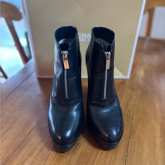 Michael Kors Black Leather Ankle Booties with Zipper - Picture 1 of 13
